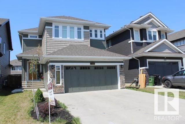 17228 71 St Nw, House detached with 5 bedrooms, 3 bathrooms and 2 parking in Edmonton AB | Image 2