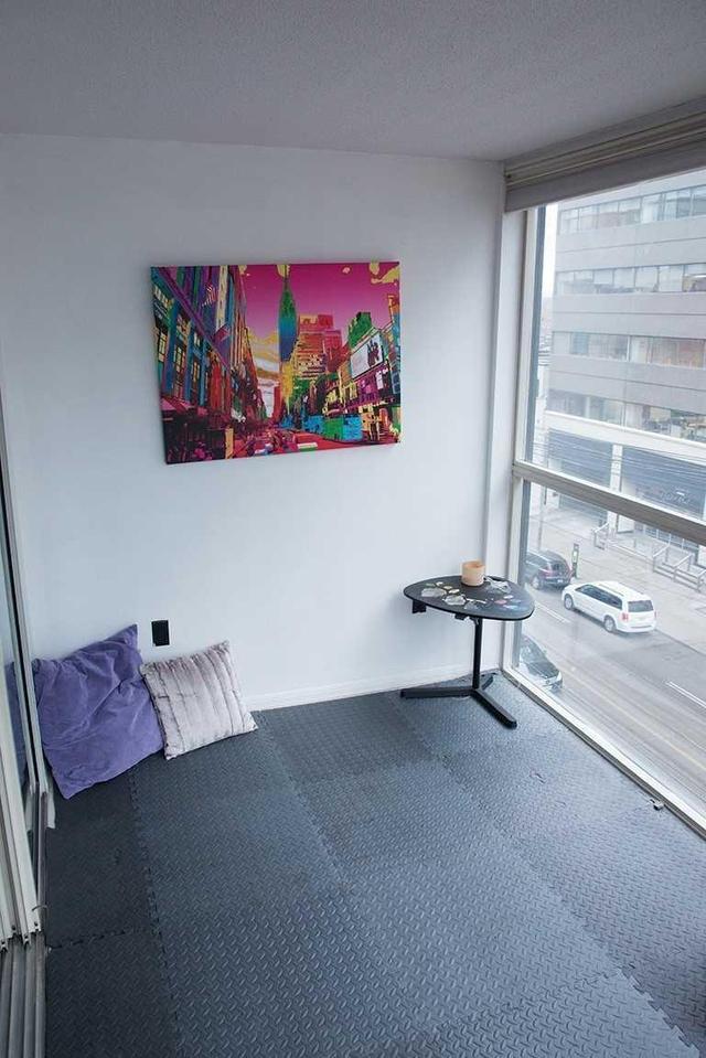 504 - 705 King St W, Condo with 2 bedrooms, 1 bathrooms and 1 parking in Toronto ON | Image 12