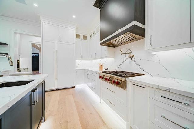 245 Savoy Cres, House detached with 5 bedrooms, 7 bathrooms and 7 parking in Oakville ON | Image 8
