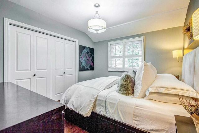 81 Alton Ave, House semidetached with 2 bedrooms, 2 bathrooms and 2 parking in Toronto ON | Image 10
