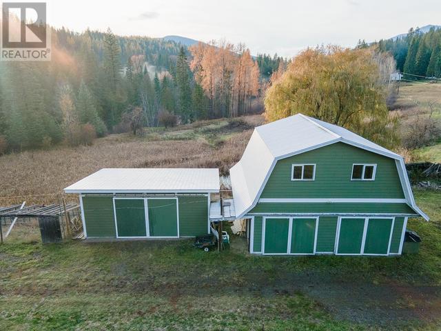 538 North Fork Road, House detached with 5 bedrooms, 4 bathrooms and 15 parking in North Okanagan E BC | Image 61