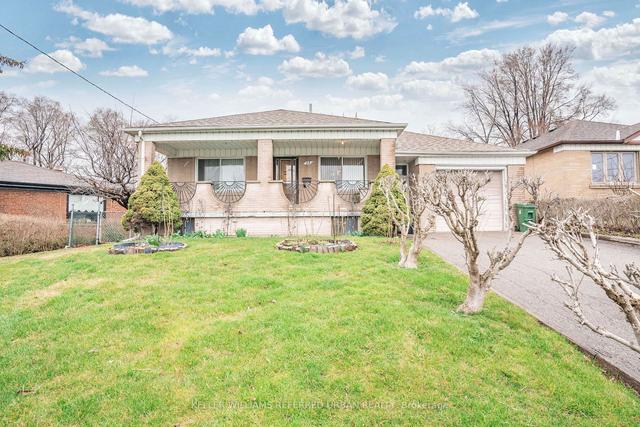 22 Datchet Rd, House detached with 3 bedrooms, 2 bathrooms and 5 parking in Toronto ON | Image 12