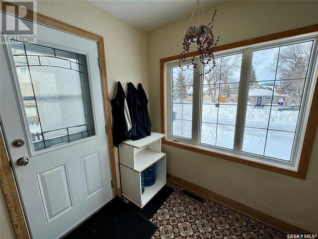 214 4th Avenue W, House detached with 3 bedrooms, 3 bathrooms and null parking in Biggar SK | Image 4