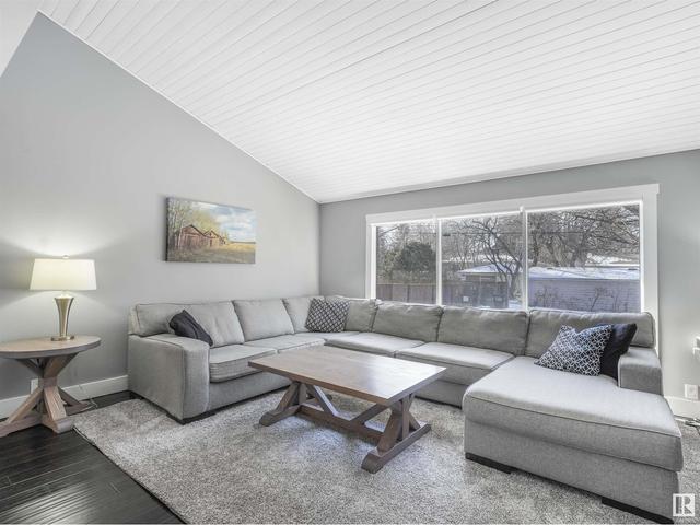 11533 University Av Nw, House detached with 4 bedrooms, 3 bathrooms and null parking in Edmonton AB | Image 25