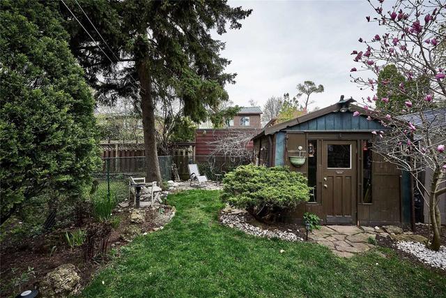 70 Cranbrooke Ave, House detached with 3 bedrooms, 2 bathrooms and 1 parking in Toronto ON | Image 6