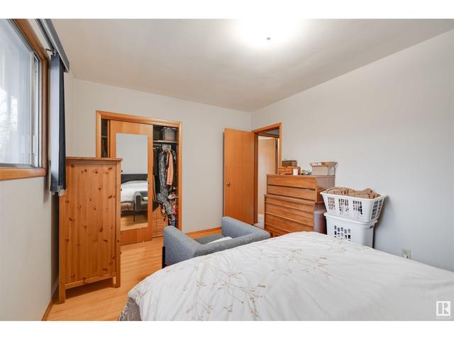 10617 60a Av Nw, House detached with 4 bedrooms, 2 bathrooms and null parking in Edmonton AB | Image 24
