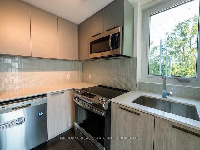 th51 - 10 Brin Dr, Townhouse with 3 bedrooms, 2 bathrooms and 1 parking in Toronto ON | Image 31