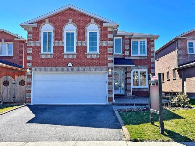 1605 Seguin Sq, House detached with 4 bedrooms, 5 bathrooms and 4 parking in Pickering ON | Image 1