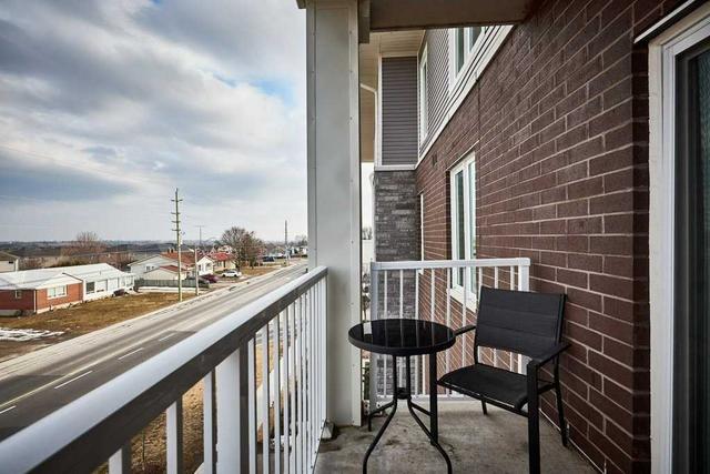 320 - 290 Liberty St N, Condo with 1 bedrooms, 1 bathrooms and 1 parking in Clarington ON | Image 5
