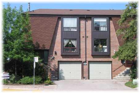27 Peach Tree Path, Townhouse with 3 bedrooms, 3 bathrooms and 1 parking in Toronto ON | Image 1