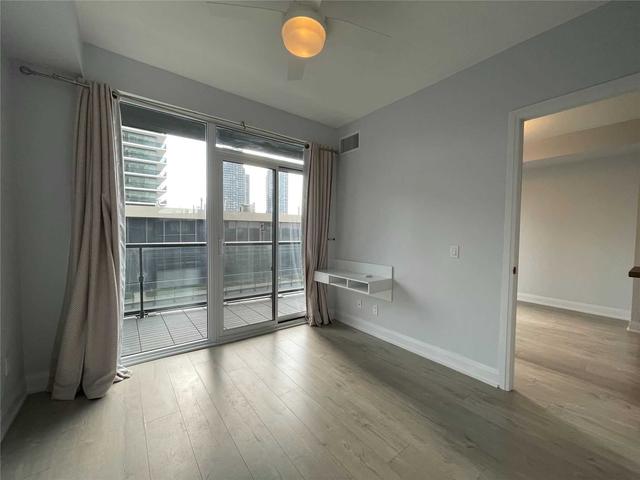 1106 - 56 Annie Craig Dr, Condo with 1 bedrooms, 1 bathrooms and 1 parking in Toronto ON | Image 4