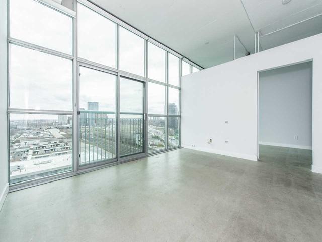 1013 - 2 Fieldway Rd, Condo with 2 bedrooms, 2 bathrooms and 1 parking in Toronto ON | Image 7