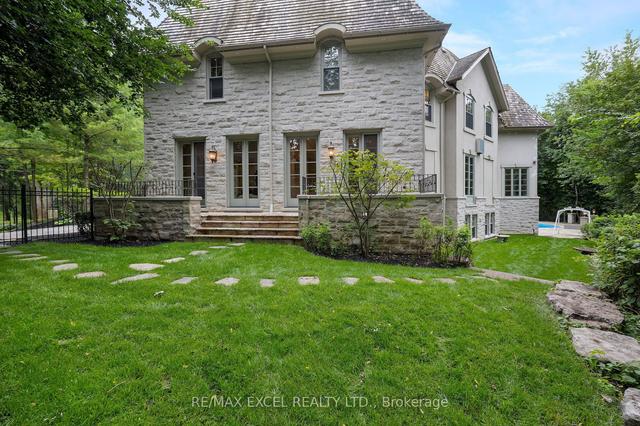 36 Old Yonge St, House detached with 5 bedrooms, 9 bathrooms and 15 parking in Toronto ON | Image 30