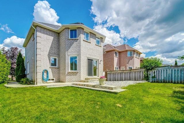10 Red Cardinal Tr, House detached with 4 bedrooms, 3 bathrooms and 6 parking in Richmond Hill ON | Image 15