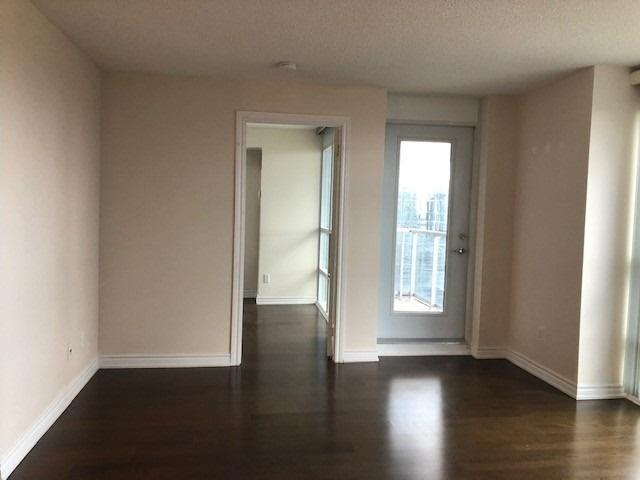 3002 - 761 Bay St, Condo with 2 bedrooms, 2 bathrooms and 1 parking in Toronto ON | Image 14