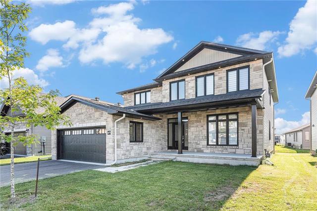 671 Cobalt Street, House detached with 4 bedrooms, 4 bathrooms and 6 parking in Clarence Rockland ON | Image 4