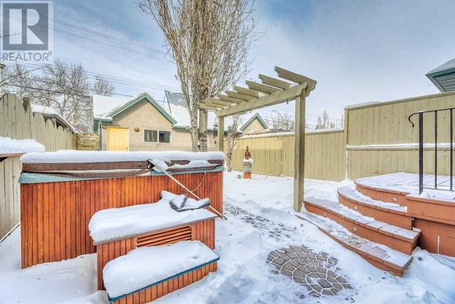 2304 3 Avenue Nw, House semidetached with 3 bedrooms, 2 bathrooms and 2 parking in Calgary AB | Image 39