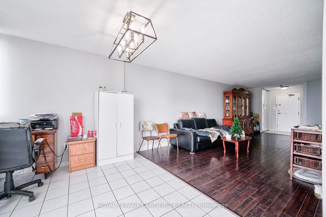 814 - 5 Rowntree Rd, Condo with 2 bedrooms, 2 bathrooms and 3 parking in Toronto ON | Image 7