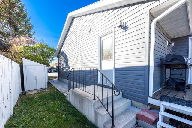 27 Falwood Place Ne, House detached with 3 bedrooms, 2 bathrooms and 2 parking in Calgary AB | Image 3