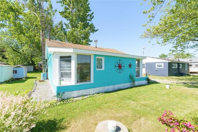 1070 Lakeshore Road, House detached with 2 bedrooms, 1 bathrooms and 2 parking in Haldimand County ON | Image 36