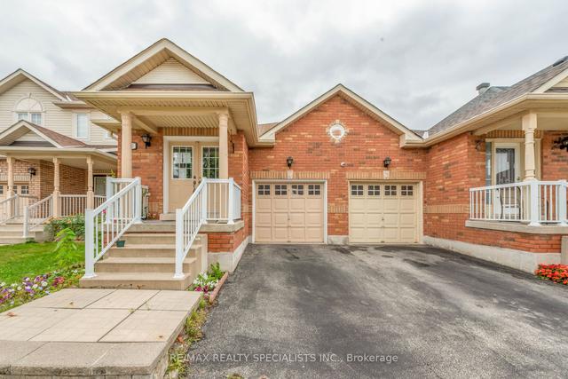 202 Sherwood Rd, House semidetached with 3 bedrooms, 2 bathrooms and 2 parking in Milton ON | Image 1