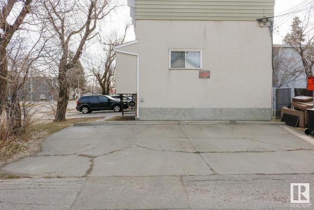 05/07/09 - 15603 104 Av Nw, House attached with 8 bedrooms, 4 bathrooms and null parking in Edmonton AB | Image 8