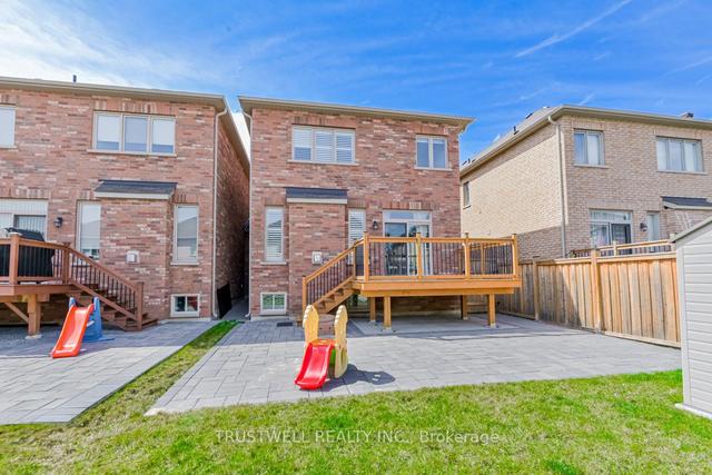106 Maria Rd, House attached with 3 bedrooms, 3 bathrooms and 3 parking in Markham ON | Image 29