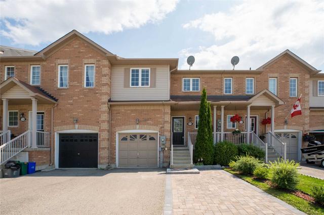 1800 Swan St, House attached with 3 bedrooms, 2 bathrooms and 3 parking in Innisfil ON | Image 1