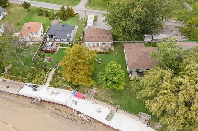 2586 Lakeshore Rd, House detached with 2 bedrooms, 1 bathrooms and 4 parking in Haldimand County ON | Image 32