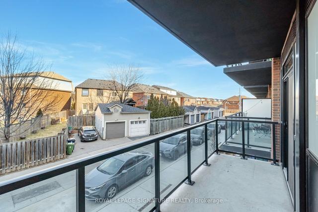 215 - 2300 St Clair Ave W, Condo with 1 bedrooms, 1 bathrooms and 0 parking in Toronto ON | Image 17