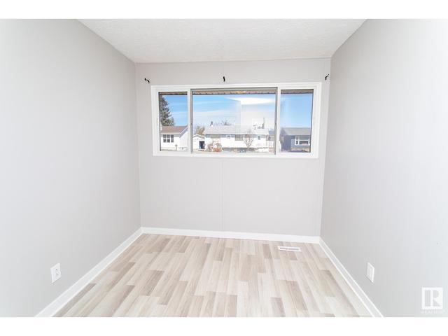 204 Mcpherson Av, House detached with 2 bedrooms, 2 bathrooms and 6 parking in Spruce Grove AB | Image 36