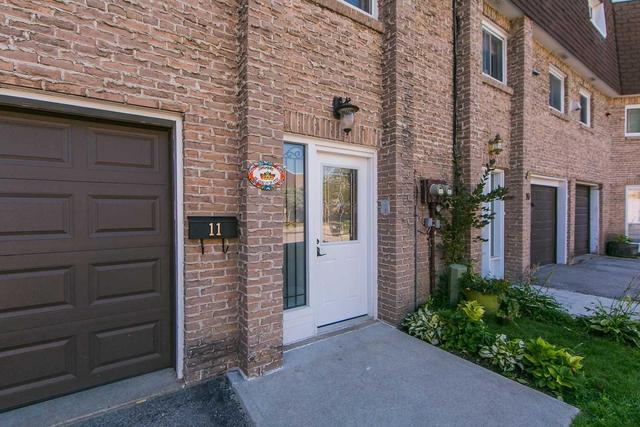 11 - 47 Lexington Ave, Townhouse with 3 bedrooms, 3 bathrooms and 3 parking in Toronto ON | Image 1