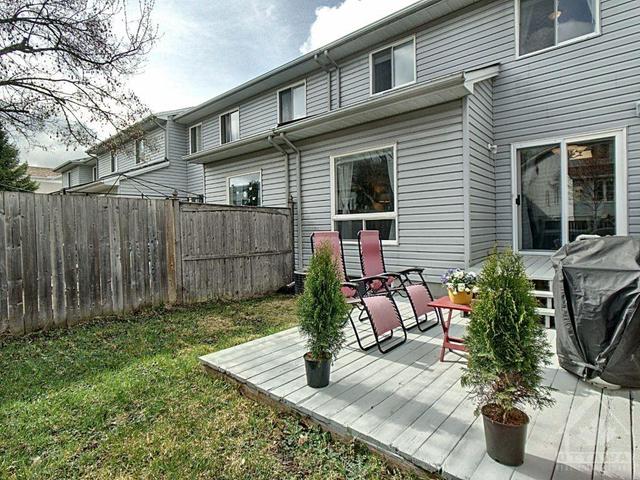 35 Grassy Plains Drive, Townhouse with 3 bedrooms, 2 bathrooms and 3 parking in Ottawa ON | Image 27