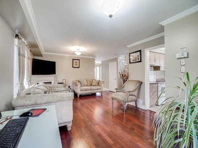 50 Asterfield Dr, House detached with 3 bedrooms, 4 bathrooms and 1 parking in Toronto ON | Image 5