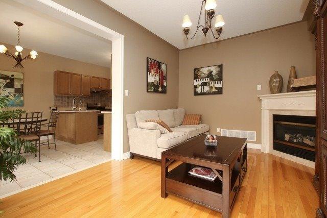 55 Bentoak Cres, House detached with 3 bedrooms, 3 bathrooms and 3 parking in Vaughan ON | Image 7