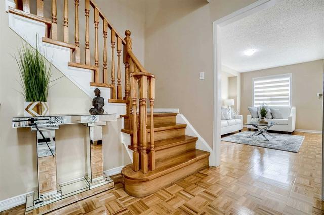 40 Flatfield Way, House semidetached with 3 bedrooms, 3 bathrooms and 2 parking in Brampton ON | Image 3