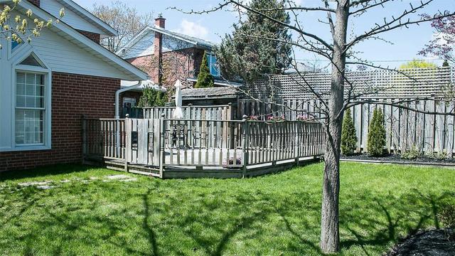 9 Crestridge Heights Rd, House detached with 3 bedrooms, 3 bathrooms and 2 parking in Toronto ON | Image 20