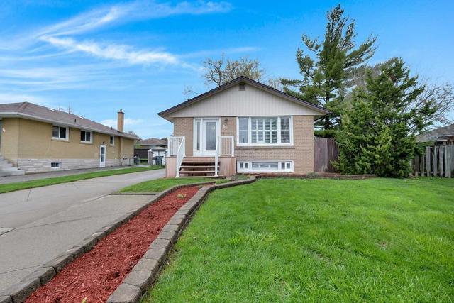 36 Kimbark Dr, House detached with 3 bedrooms, 3 bathrooms and 3 parking in Brampton ON | Card Image
