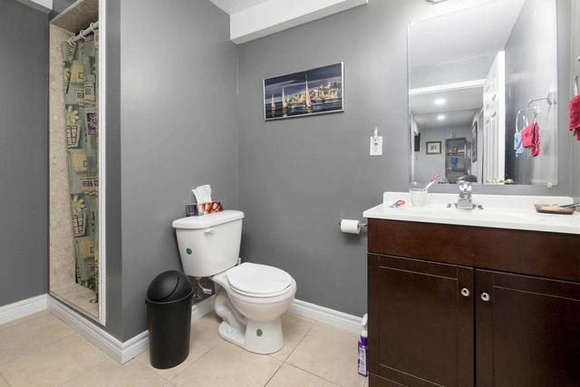 348 Centre St, House semidetached with 4 bedrooms, 3 bathrooms and 5 parking in Brampton ON | Image 16