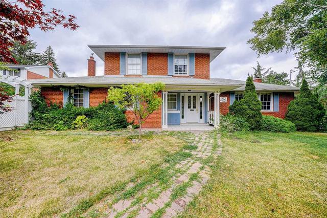 102 Alamosa Dr, House detached with 3 bedrooms, 4 bathrooms and 4 parking in Toronto ON | Card Image