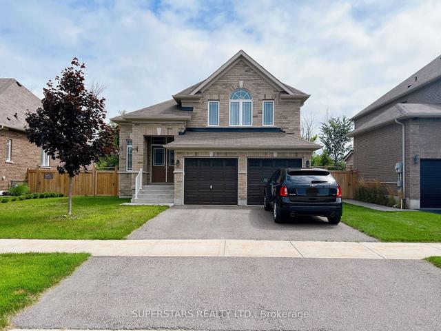 15 Pearl St, House detached with 3 bedrooms, 3 bathrooms and 4 parking in Wasaga Beach ON | Image 1