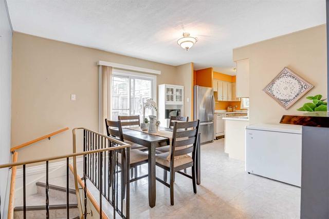 43 Bosworth Cres, House detached with 4 bedrooms, 2 bathrooms and 4 parking in Kitchener ON | Image 3