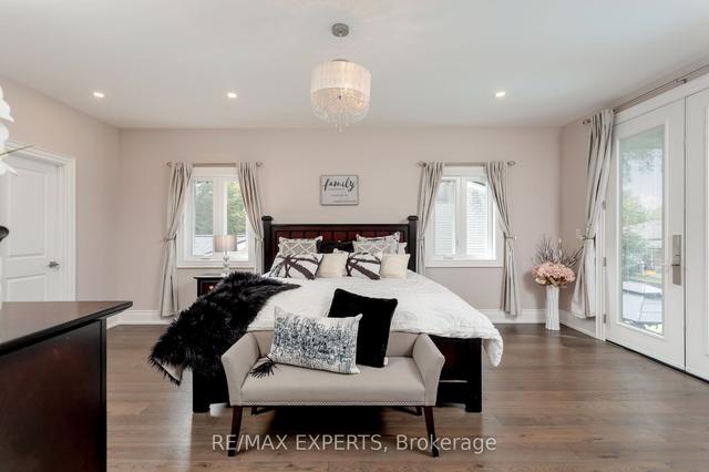 52 Ashmount Cres, House detached with 5 bedrooms, 5 bathrooms and 6 parking in Toronto ON | Image 17