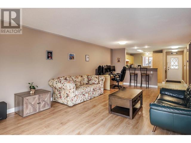 101 - 1870 Parkinson Way, House attached with 2 bedrooms, 2 bathrooms and 1 parking in Kelowna BC | Image 5