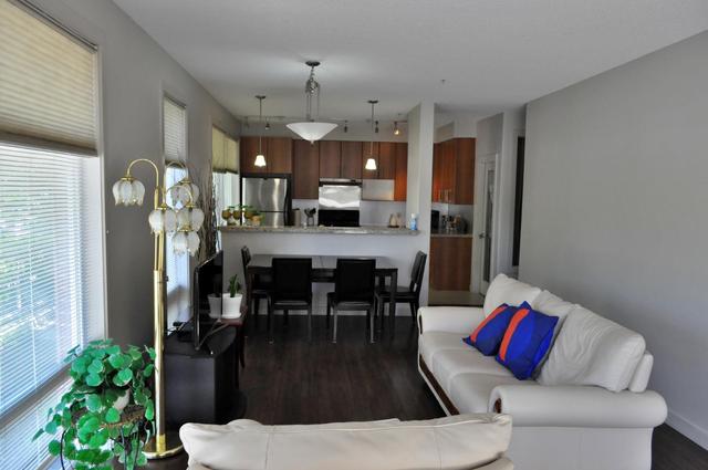 102 - 1000 Centre Ave Ne, Condo with 2 bedrooms, 2 bathrooms and 1 parking in Calgary AB | Image 3