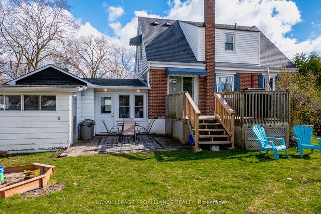 32 Fairway Ave, House detached with 2 bedrooms, 2 bathrooms and 3 parking in Belleville ON | Image 32