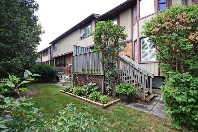 38 - 6780 Formentera Ave, Townhouse with 3 bedrooms, 2 bathrooms and 2 parking in Mississauga ON | Image 28