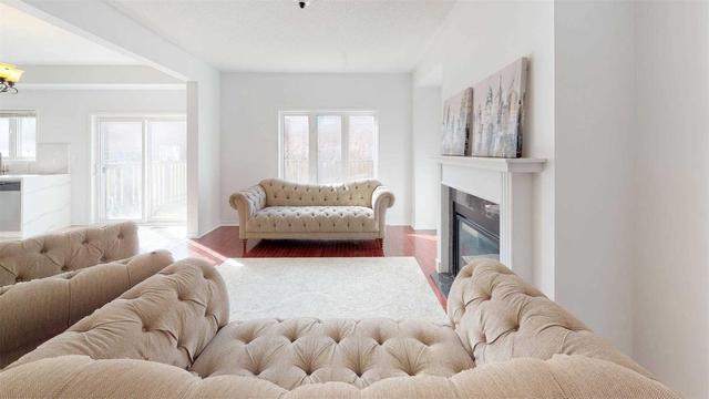 223 Valleyway Dr, House detached with 4 bedrooms, 4 bathrooms and 4 parking in Brampton ON | Image 5