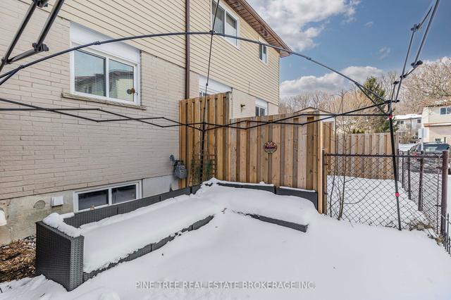 37 - 1095 Mississaga St W, Townhouse with 3 bedrooms, 1 bathrooms and 2 parking in Orillia ON | Image 17