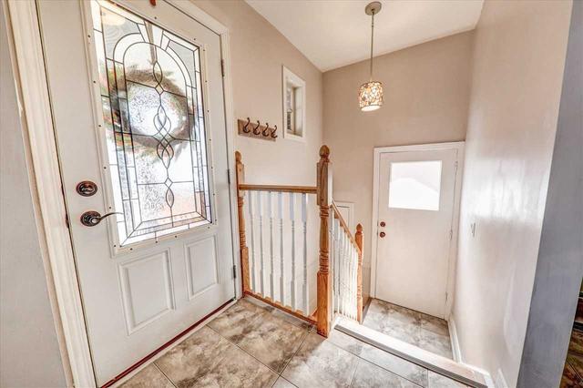 90 Binswood Ave, House detached with 4 bedrooms, 3 bathrooms and 5 parking in Toronto ON | Image 17
